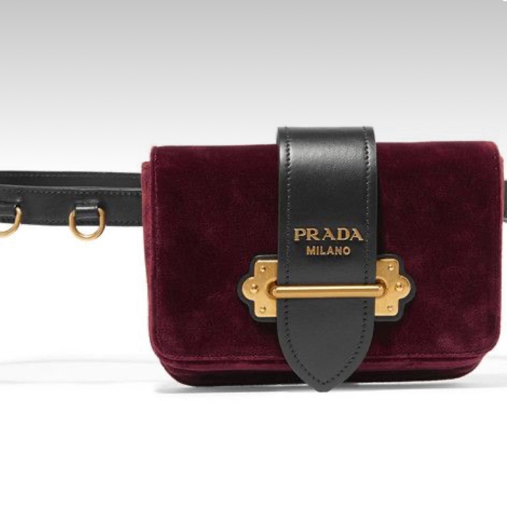 PRADA Velvet Cashier bag. 4 Ways use (Shoulder / Crossbody, Fanny pack,Clutch❤️